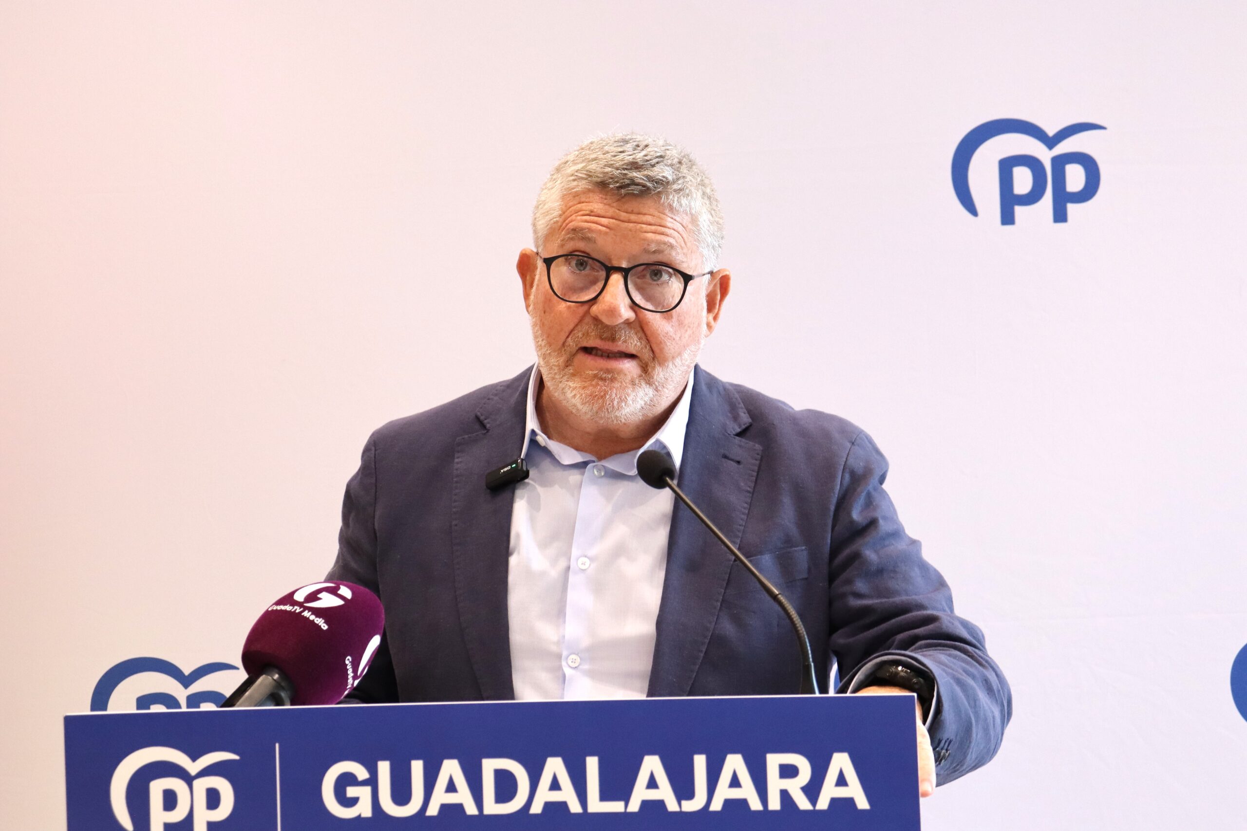El diputado regional, Nacho Redondo, esta mañana en rueda de prensa